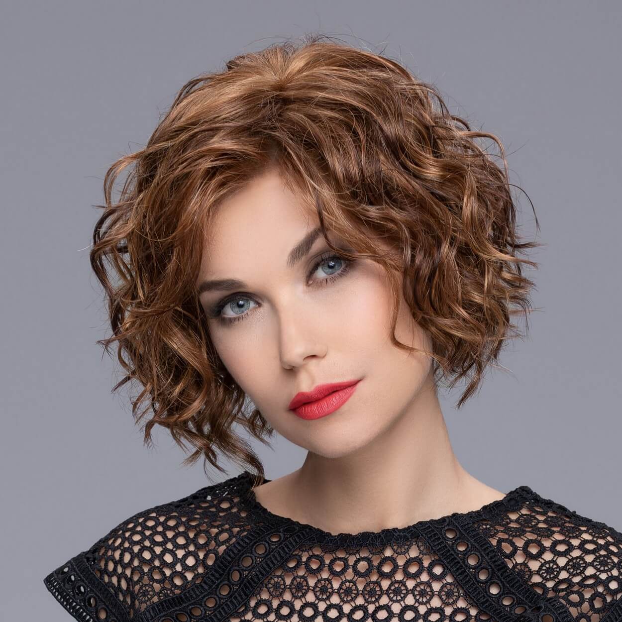 Turn by Ellen Wille in Hot Mocca-R Image 2